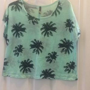 FINAL MARKDOWN Full tilt crop top large